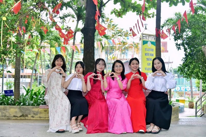 Các cô giáo nhà trường